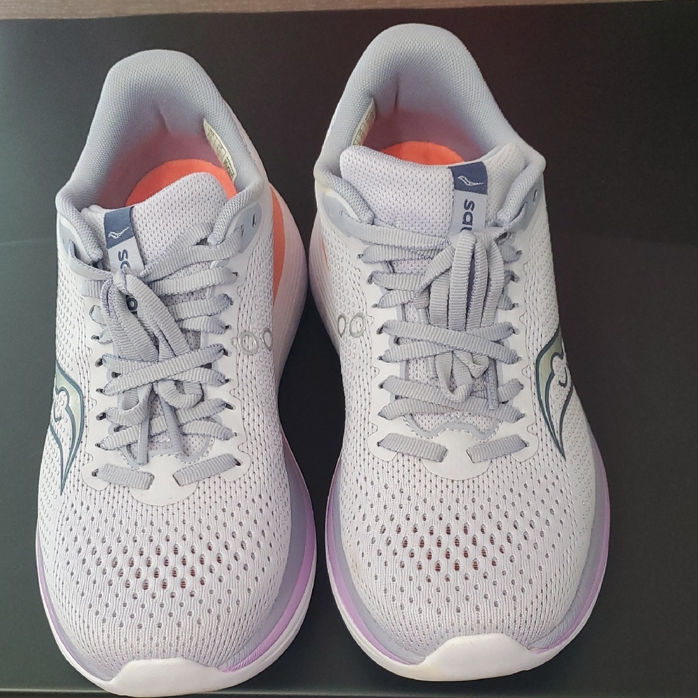 Saucony Endorphin Trainer Size 8.5 Womens